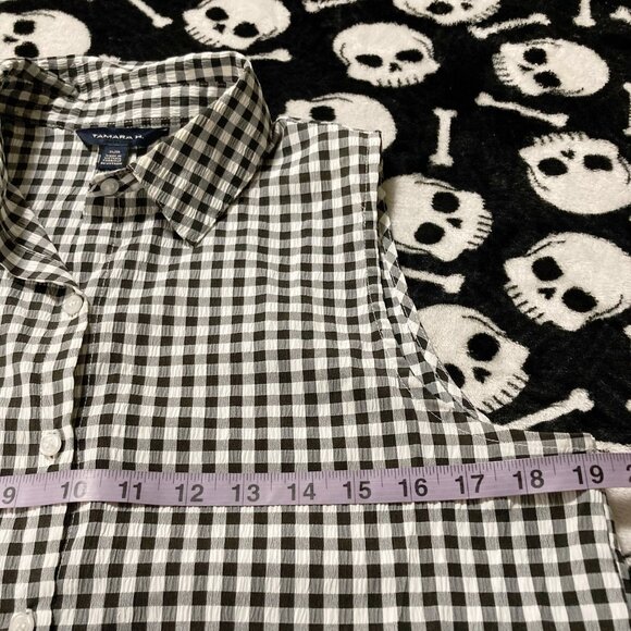 TAMARA H. Black white gingham sleeveless adjustable tie front MEDIUM LARGE shirt - Picture 8 of 14